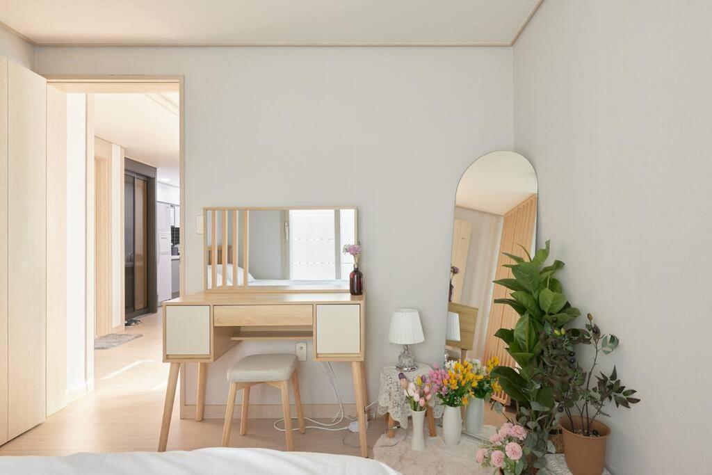 Gusan 6min Walk From Gusan Stn Seoul