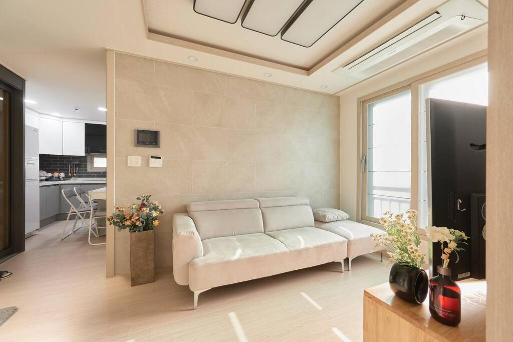 Gusan 6min Walk From Gusan Stn Villa Seoul